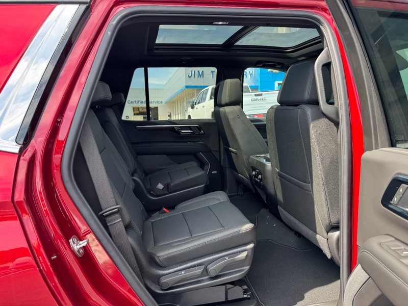 Chevrolet Tahoe Vehicle Image 06