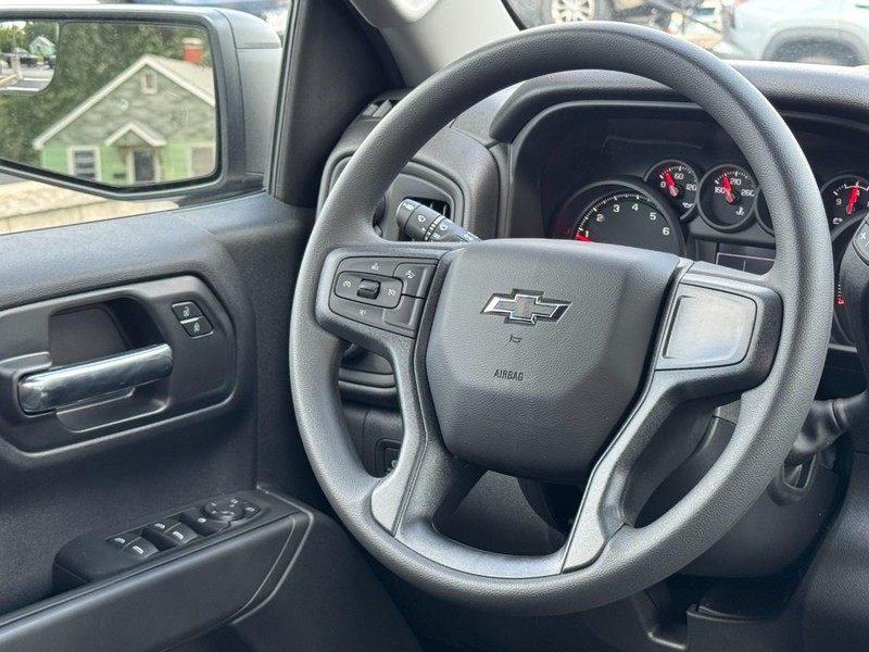 Chevrolet Silverado 1500 Vehicle Image 08