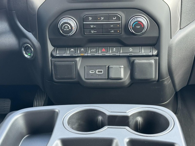 Chevrolet Silverado 1500 Vehicle Image 10