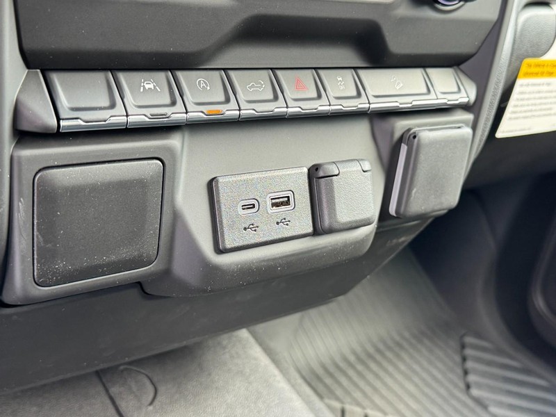 Chevrolet Silverado 1500 Vehicle Image 12