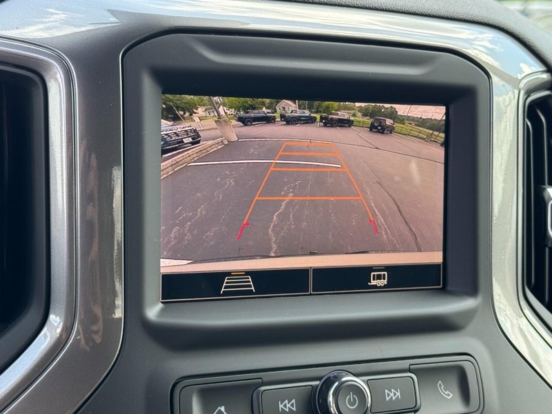 Chevrolet Silverado 1500 Vehicle Image 13