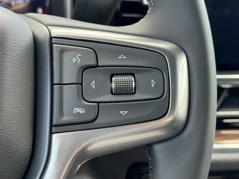 Chevrolet Silverado 1500 Vehicle Image 12