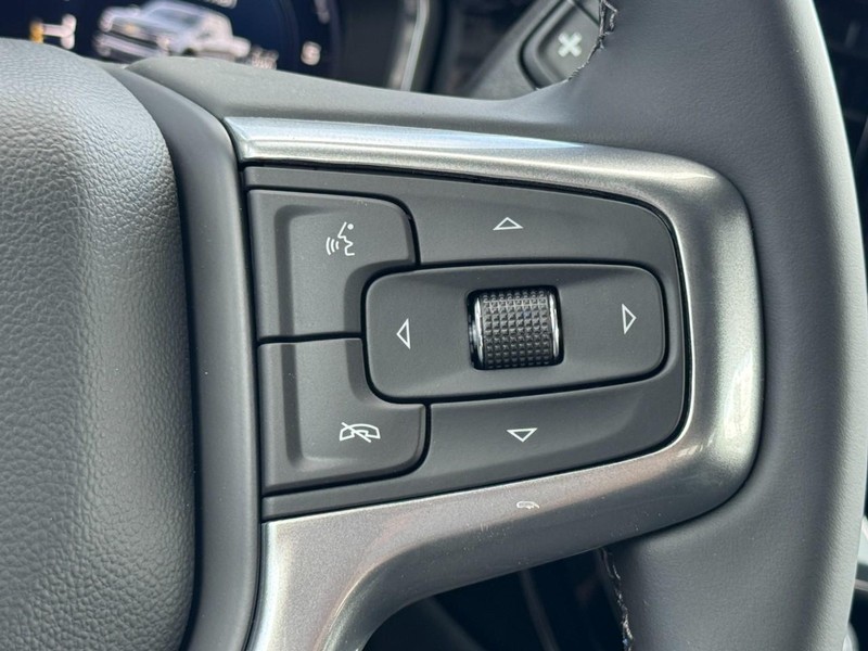 Chevrolet Silverado 1500 Vehicle Image 12