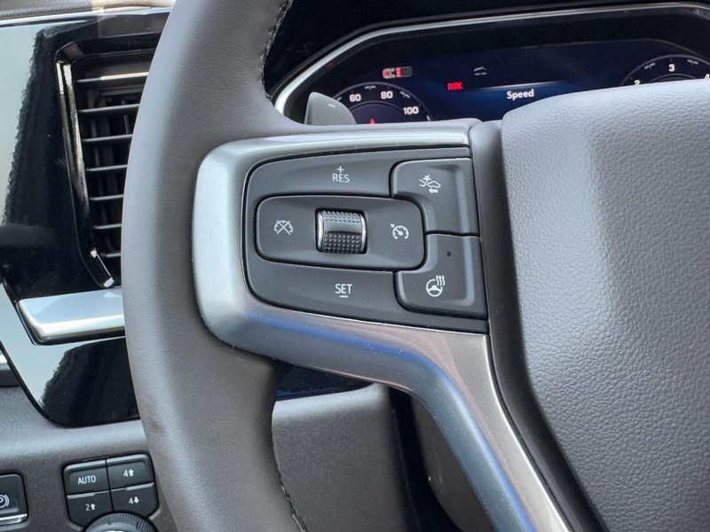 Chevrolet Silverado 1500 Vehicle Image 11