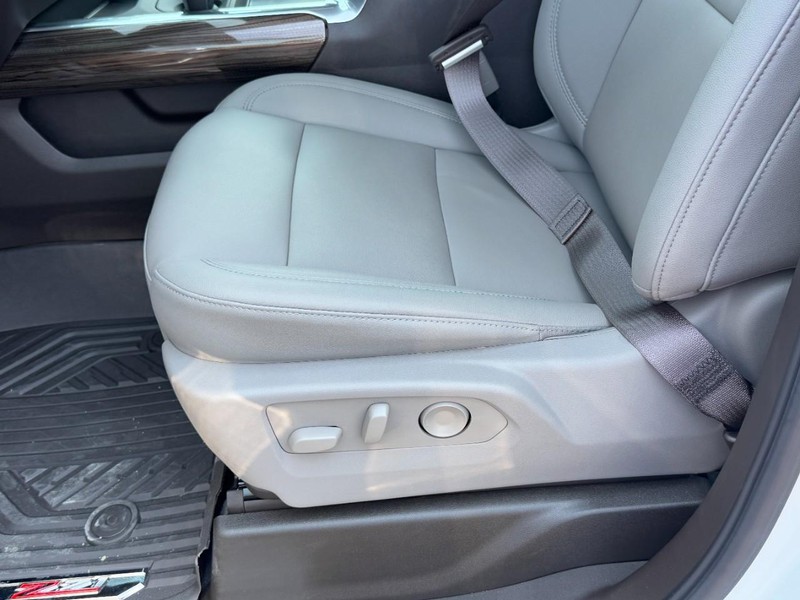 Chevrolet Silverado 1500 Vehicle Image 15