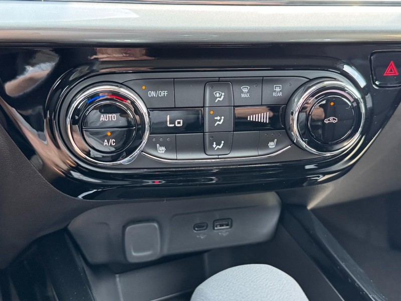 Chevrolet Trax Vehicle Image 14