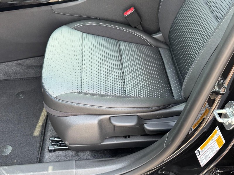 Chevrolet Trax Vehicle Image 16