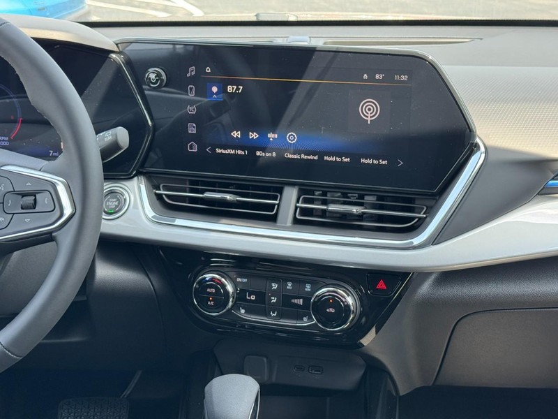 Chevrolet Trax Vehicle Image 09