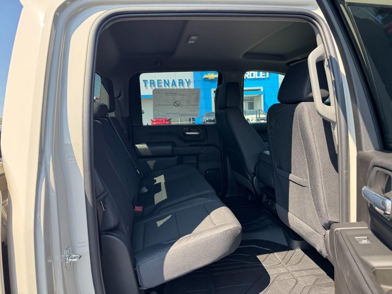 Chevrolet Silverado 2500HD Vehicle Image 06