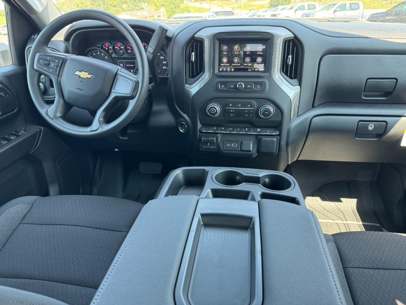 Chevrolet Silverado 2500HD Vehicle Image 07