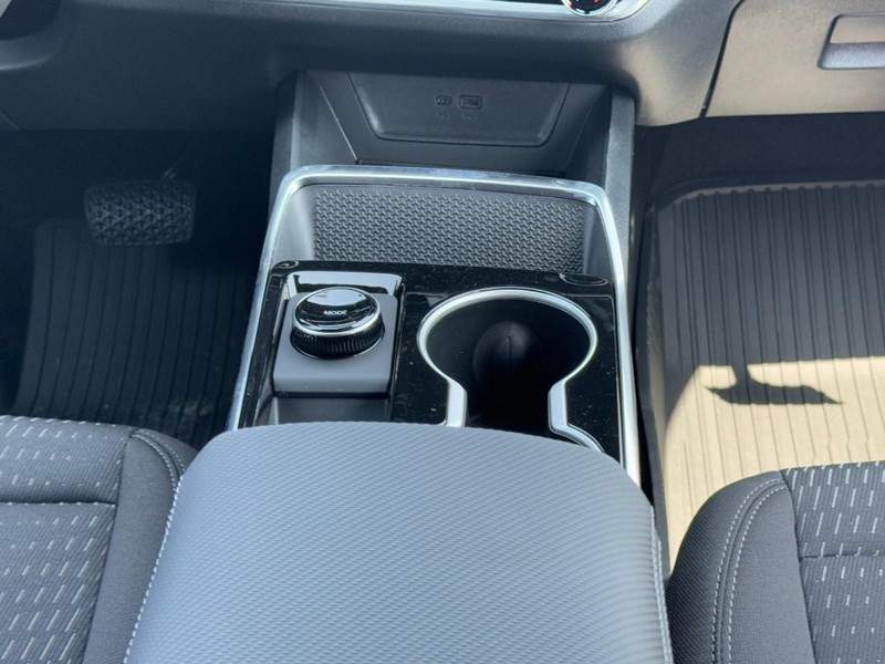 Chevrolet Equinox Vehicle Image 10