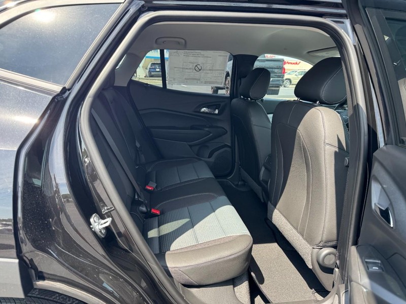 Chevrolet Trax Vehicle Image 06