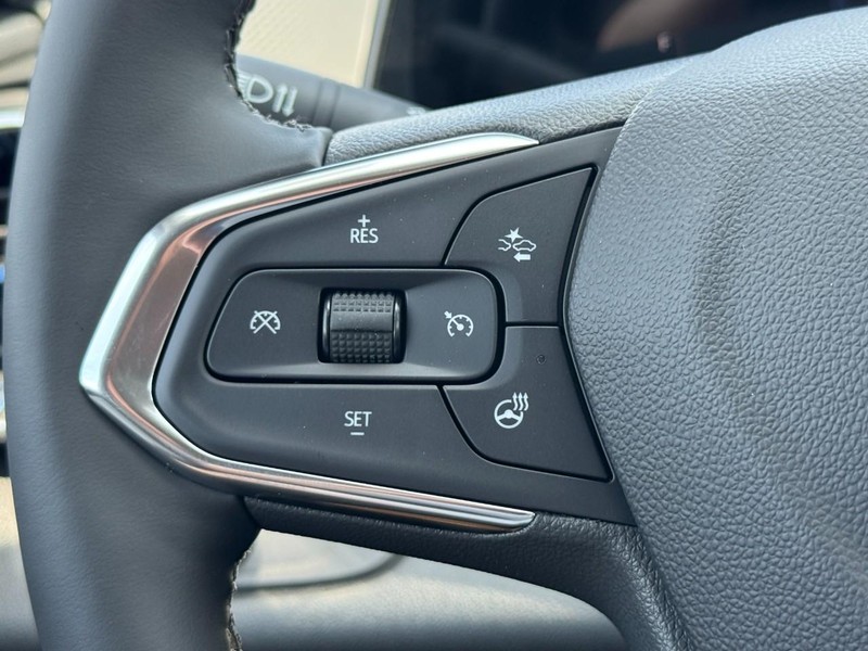 Chevrolet Trax Vehicle Image 11