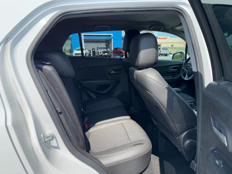 Chevrolet Trax Vehicle Image 10