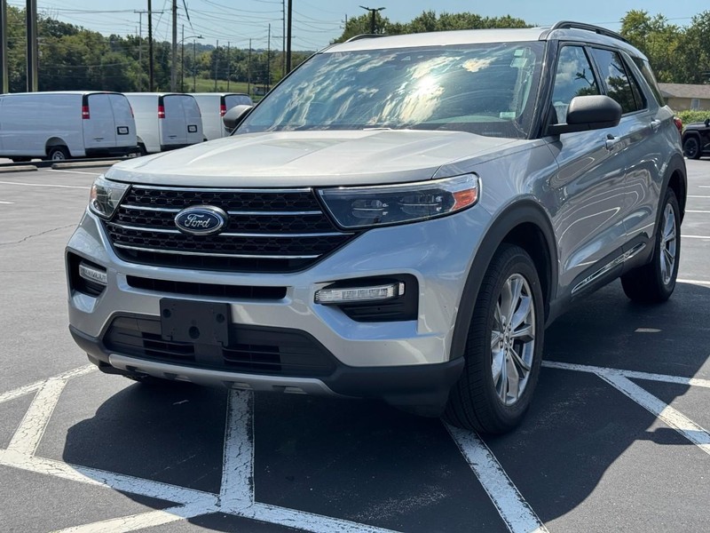 Ford Explorer Vehicle Image 08