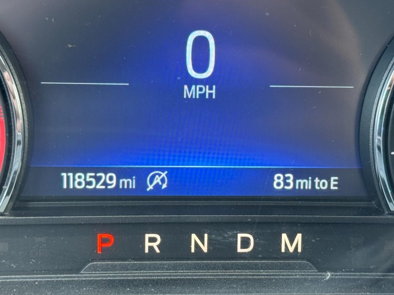 Ford Explorer Vehicle Image 18