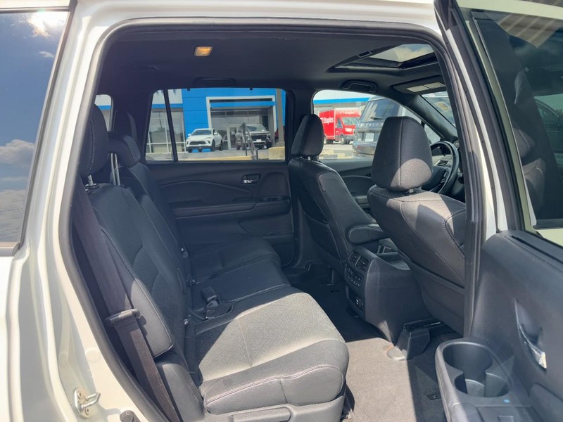 Honda Passport Vehicle Image 10