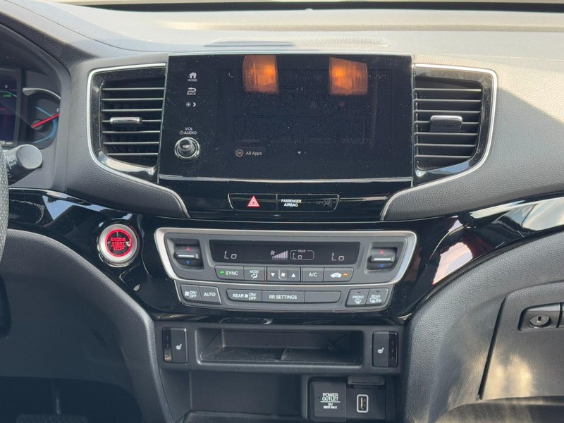 Honda Passport Vehicle Image 13