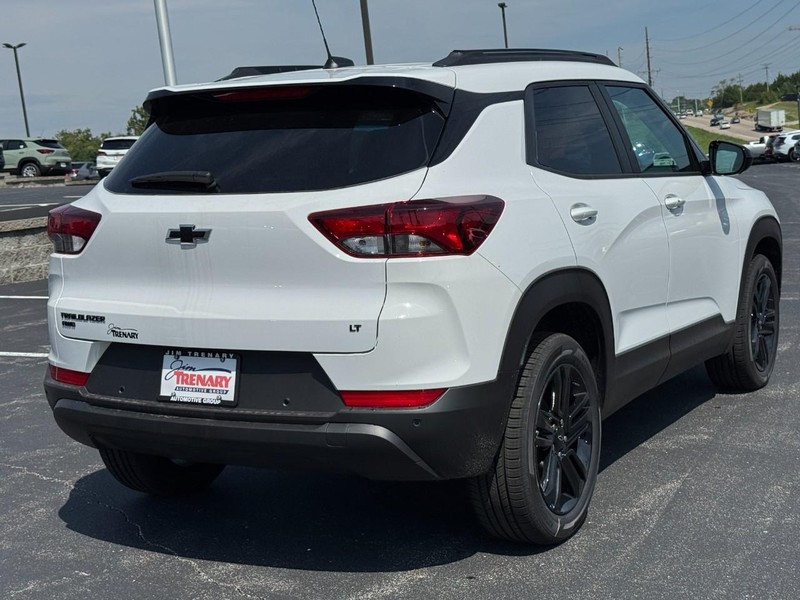 Chevrolet TrailBlazer Vehicle Image 04
