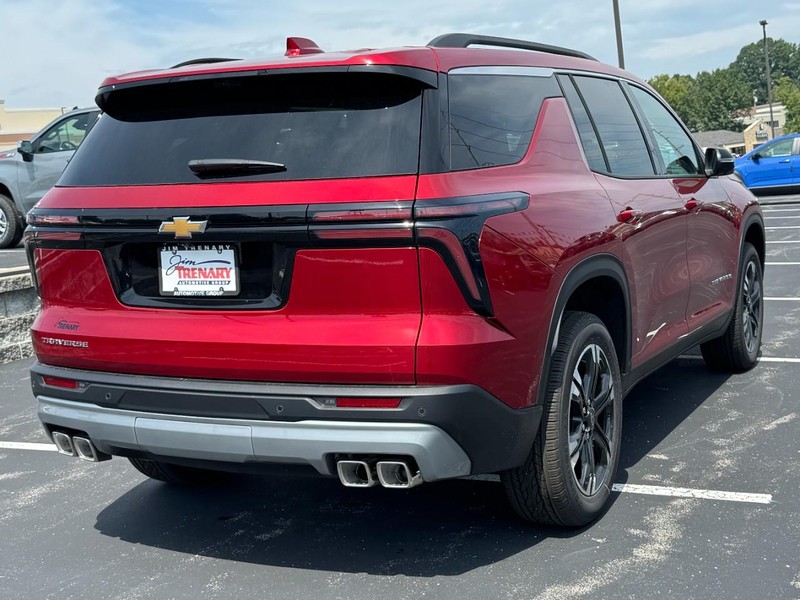Chevrolet Traverse Vehicle Image 04