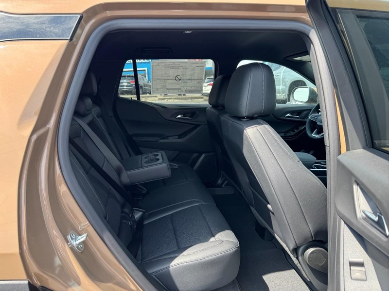 Chevrolet Equinox Vehicle Image 06