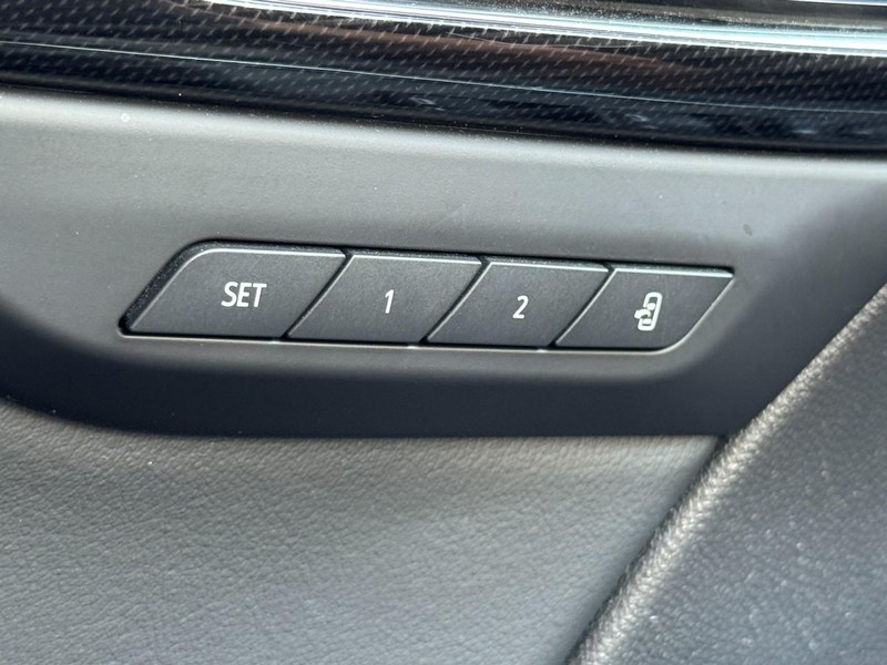 Buick Envision Vehicle Full-screen Gallery Image 16