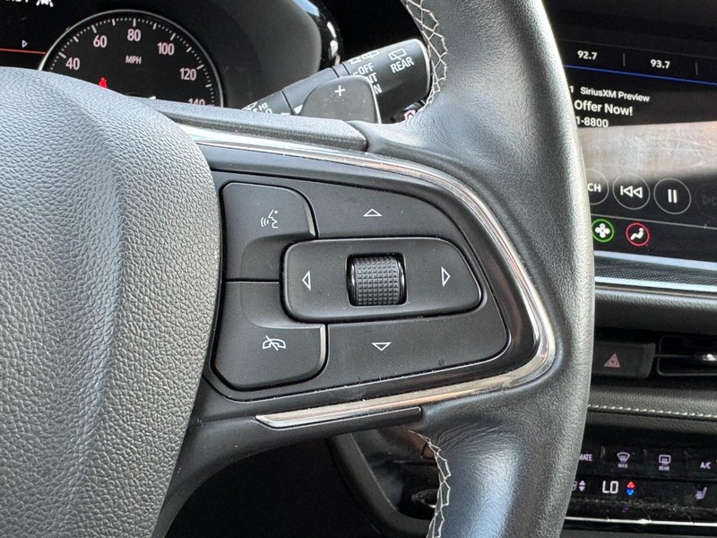 Buick Envision Vehicle Full-screen Gallery Image 18
