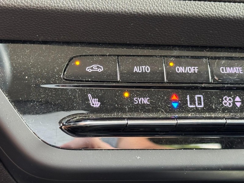 Buick Envision Vehicle Full-screen Gallery Image 20