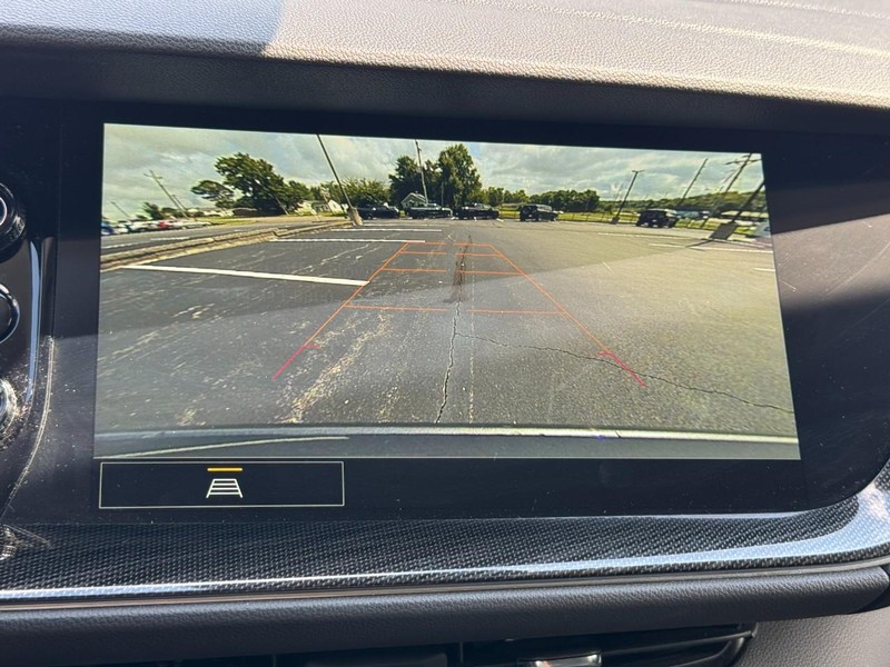 Buick Envision Vehicle Full-screen Gallery Image 21