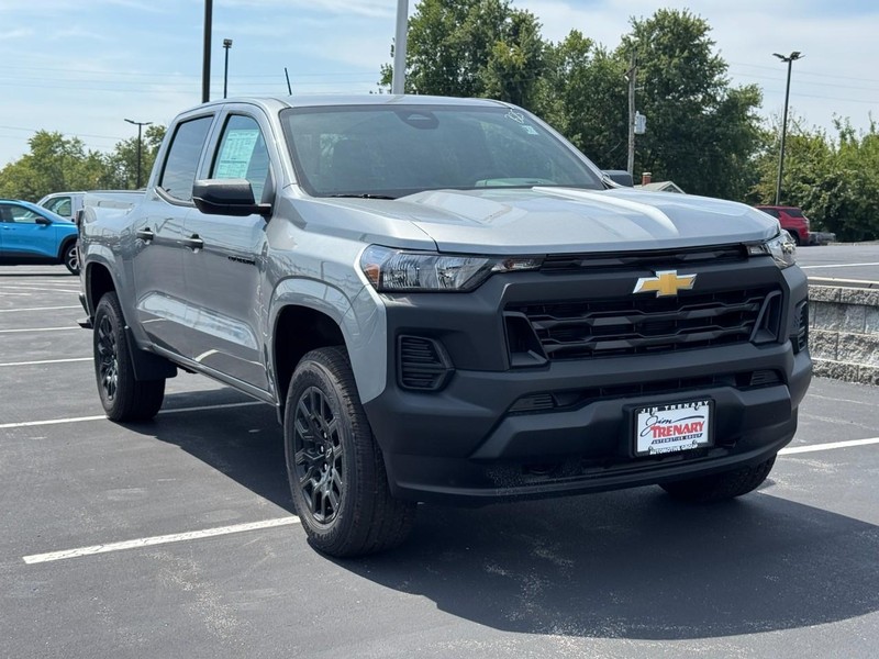 Chevrolet Colorado Vehicle Image 02