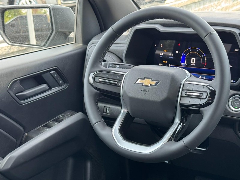 Chevrolet Colorado Vehicle Image 08