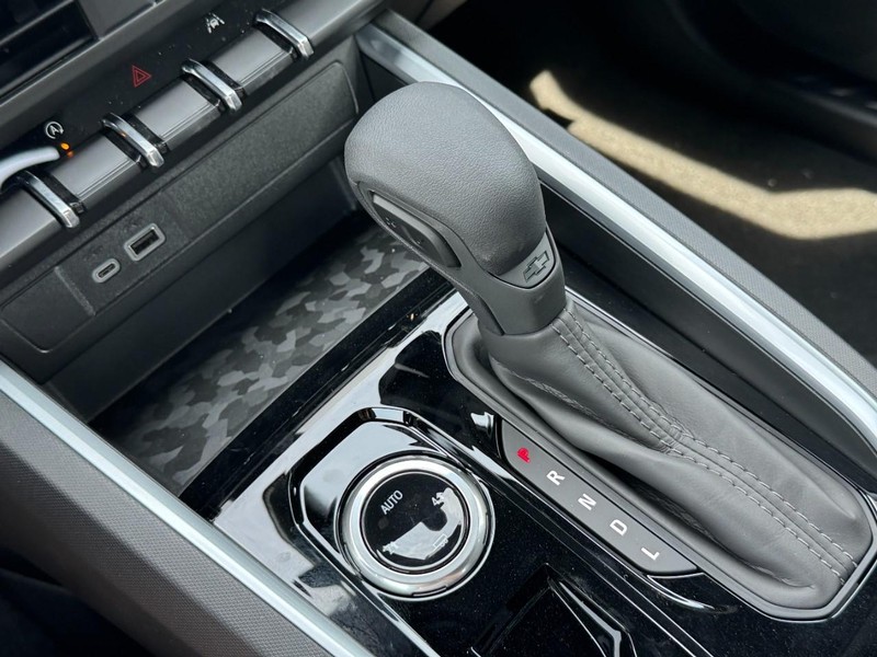 Chevrolet Colorado Vehicle Image 13