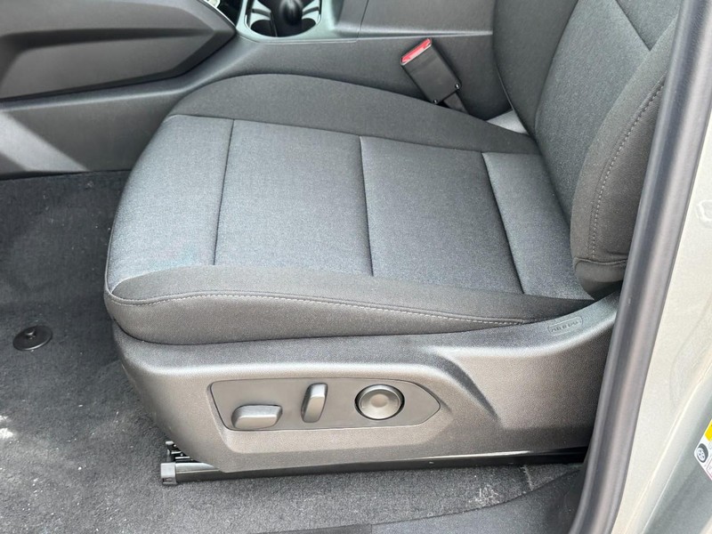 Chevrolet Colorado Vehicle Image 15