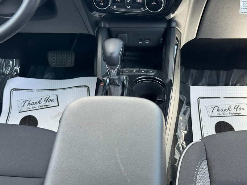 Chevrolet TrailBlazer Vehicle Image 10