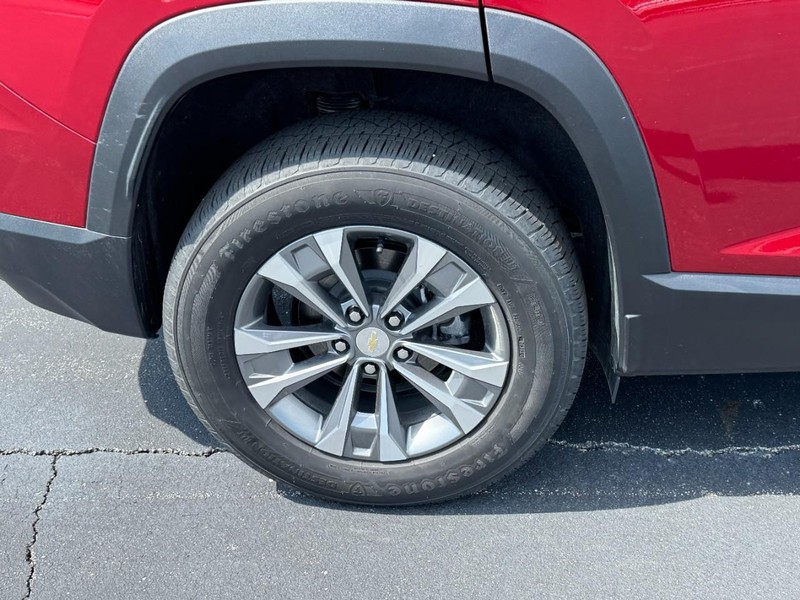 Chevrolet Equinox Vehicle Image 05