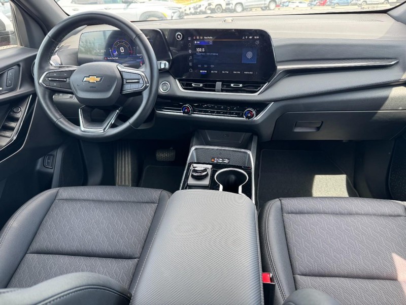 Chevrolet Equinox Vehicle Image 07