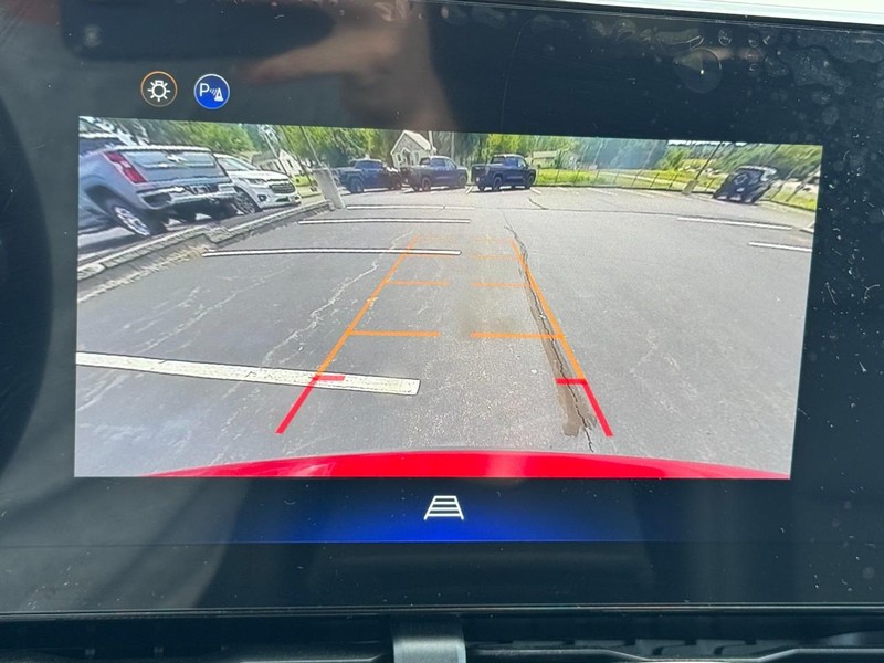 Chevrolet Equinox Vehicle Image 15