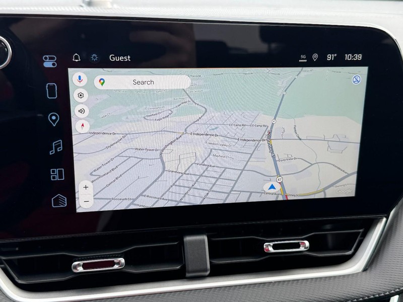 Chevrolet Equinox Vehicle Image 14