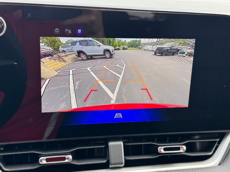 Chevrolet Equinox Vehicle Image 15