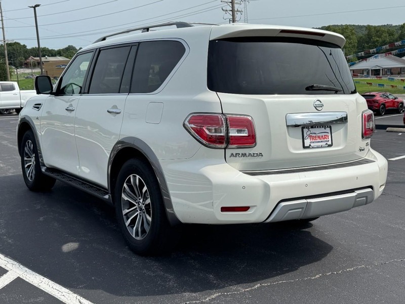 Nissan Armada Vehicle Image 06