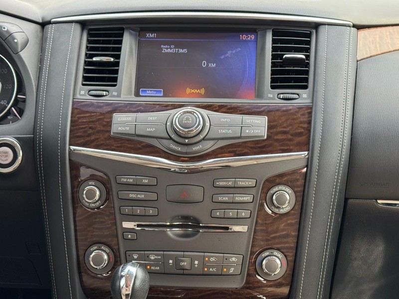 Nissan Armada Vehicle Image 13