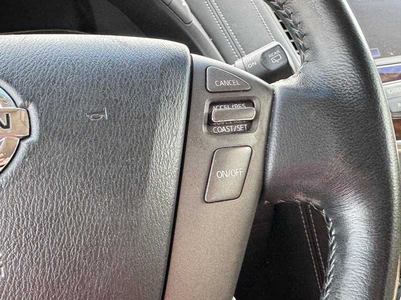 Nissan Armada Vehicle Image 18