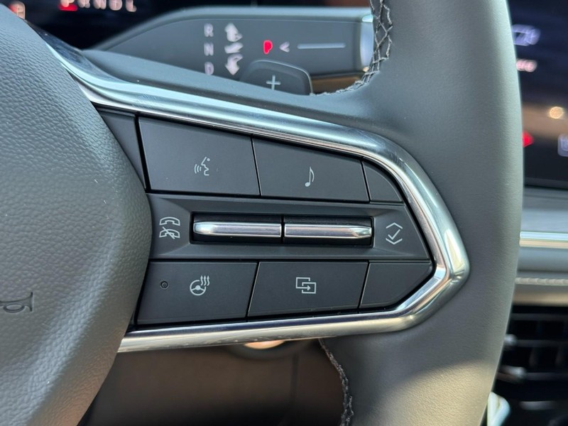 Chevrolet Tahoe Vehicle Image 14