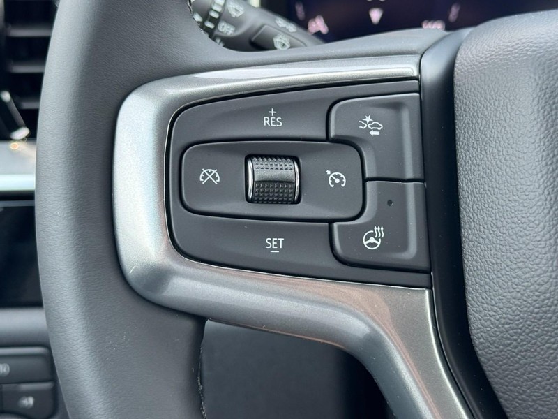 Chevrolet Silverado 1500 Vehicle Image 11