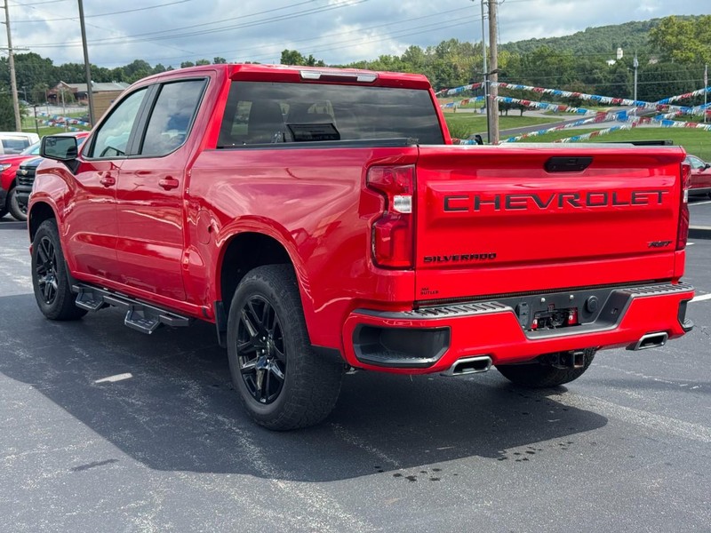 Chevrolet Silverado 1500 LTD Vehicle Image 06