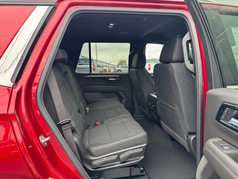 Chevrolet Tahoe Vehicle Image 06