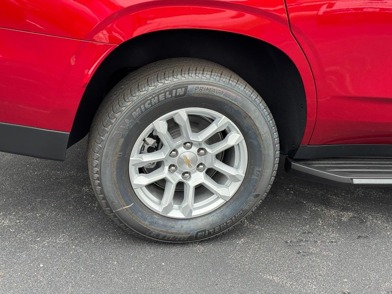 Chevrolet Tahoe Vehicle Image 05