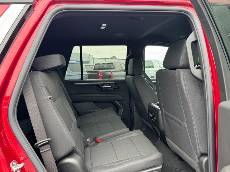 Chevrolet Tahoe Vehicle Image 06
