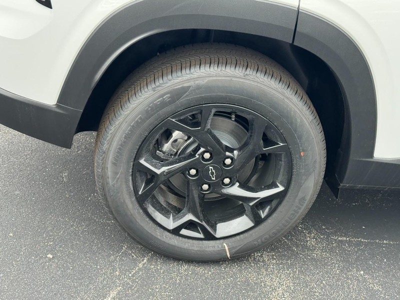 Chevrolet Trax Vehicle Image 05