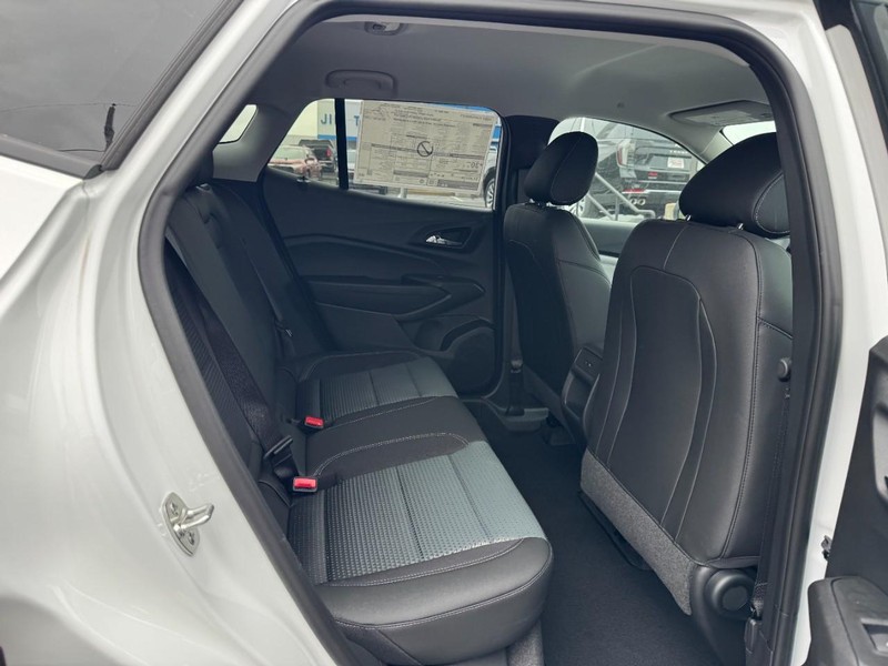 Chevrolet Trax Vehicle Image 06